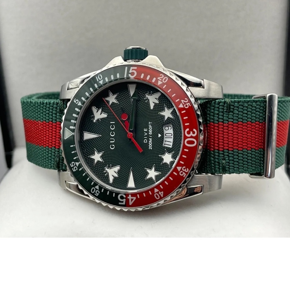 GUCCI 40mm Italian Luxury Watch - Picture 7 of 9